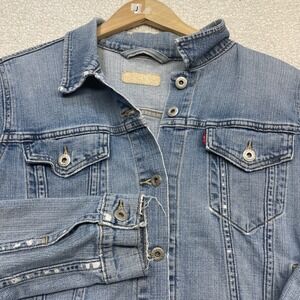 Levis Jacket Womens XL Blue Denim Trucker Medium Wash Stretch Jean Pockets